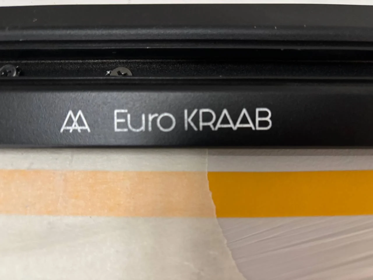 Алюминиевый теневой профиль Euro KRAAB для натяжного потолка